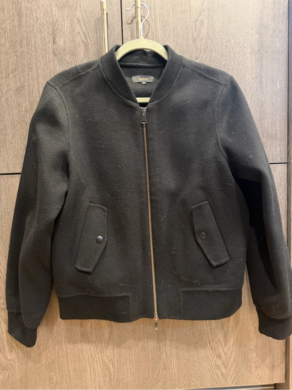 Quince women’s Black cashmere Bomber Jacket